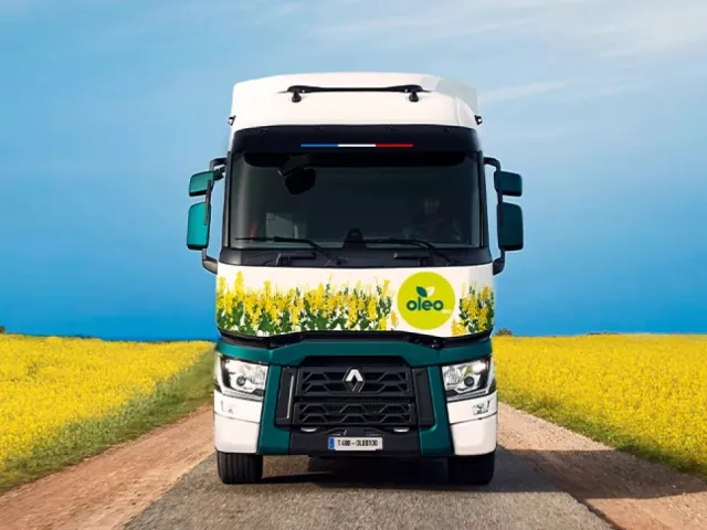 B100