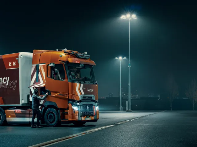 Renault Trucks T High